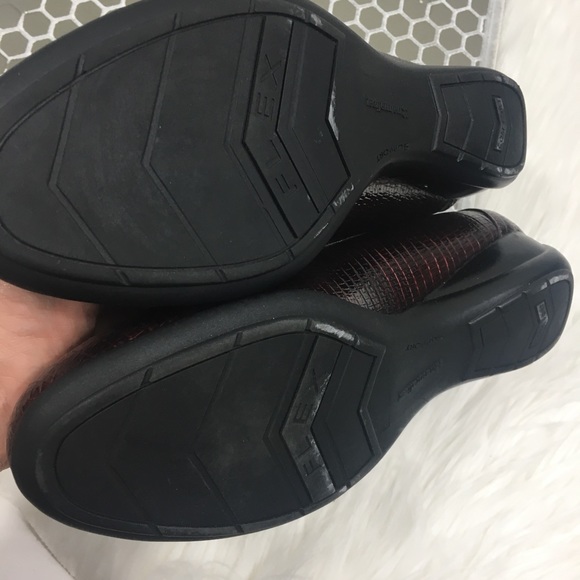 NATURALIZER Slip on Flex Comfort Flats - Picture 5 of 5